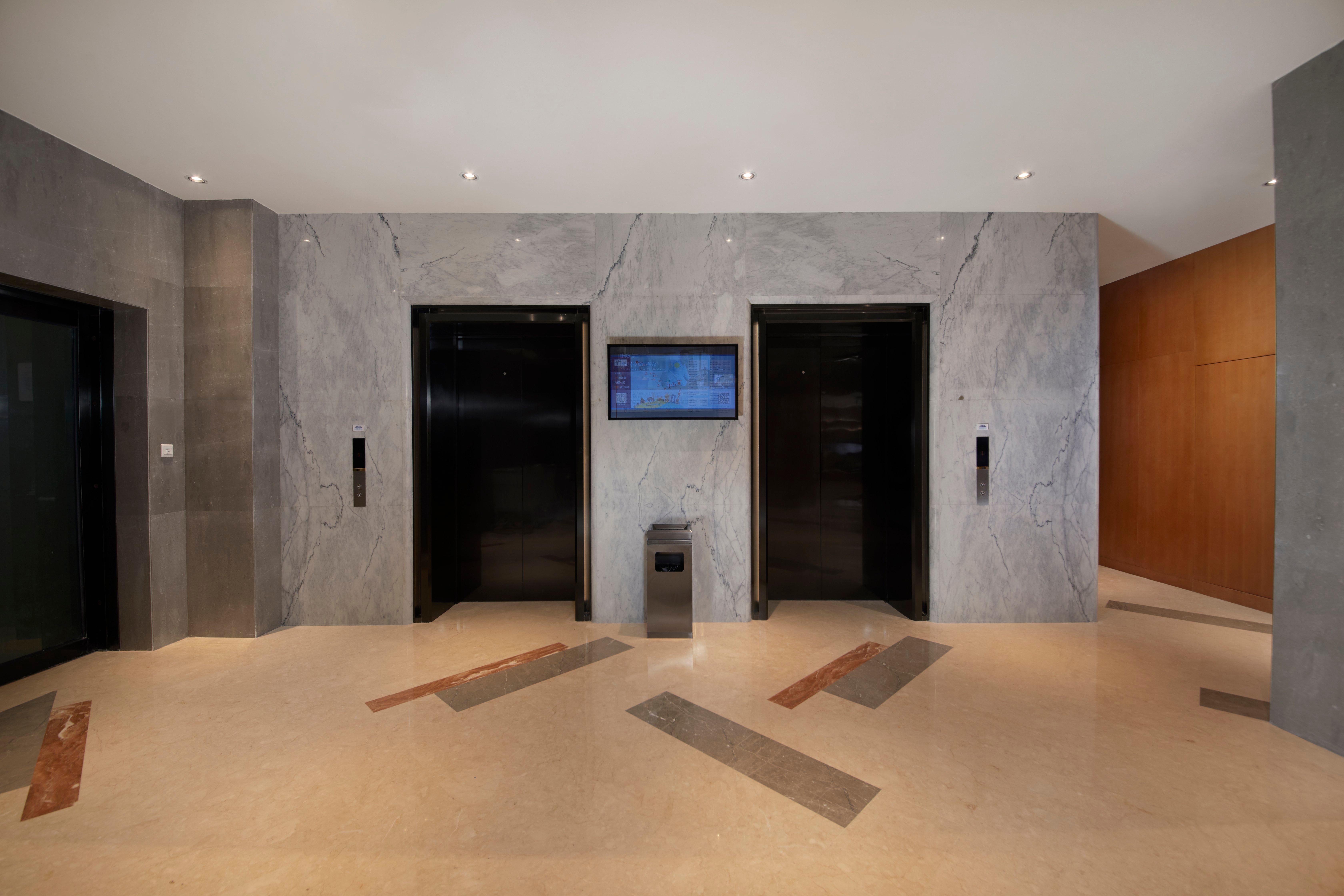 Holiday Inn Express Zhengzhou Zhengdong By Ihg Exterior foto