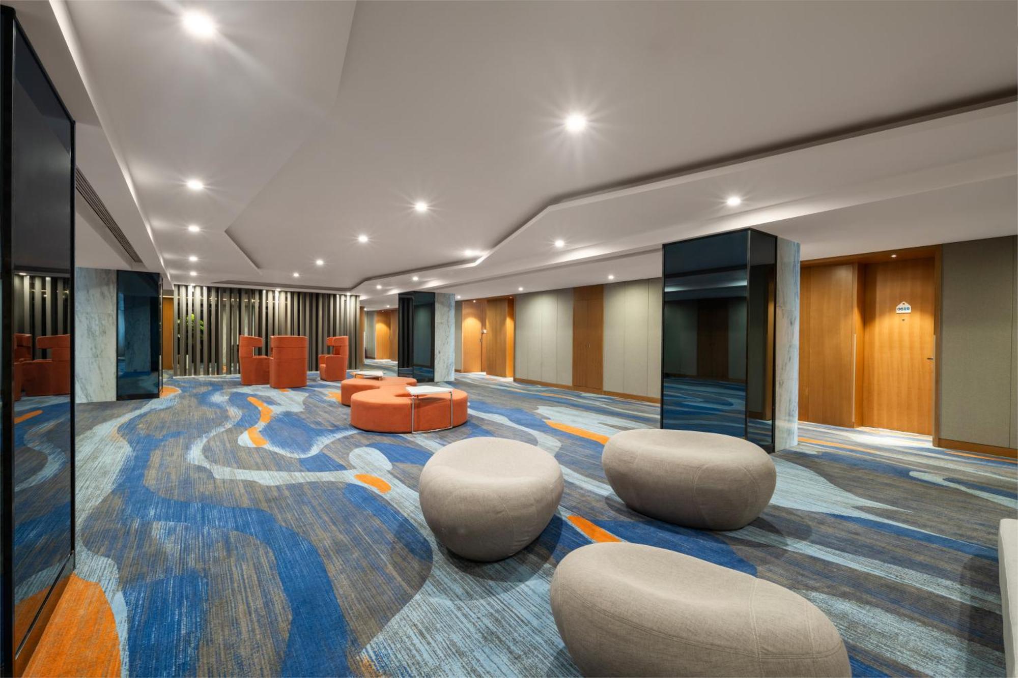 Holiday Inn Express Zhengzhou Zhengdong By Ihg Exterior foto