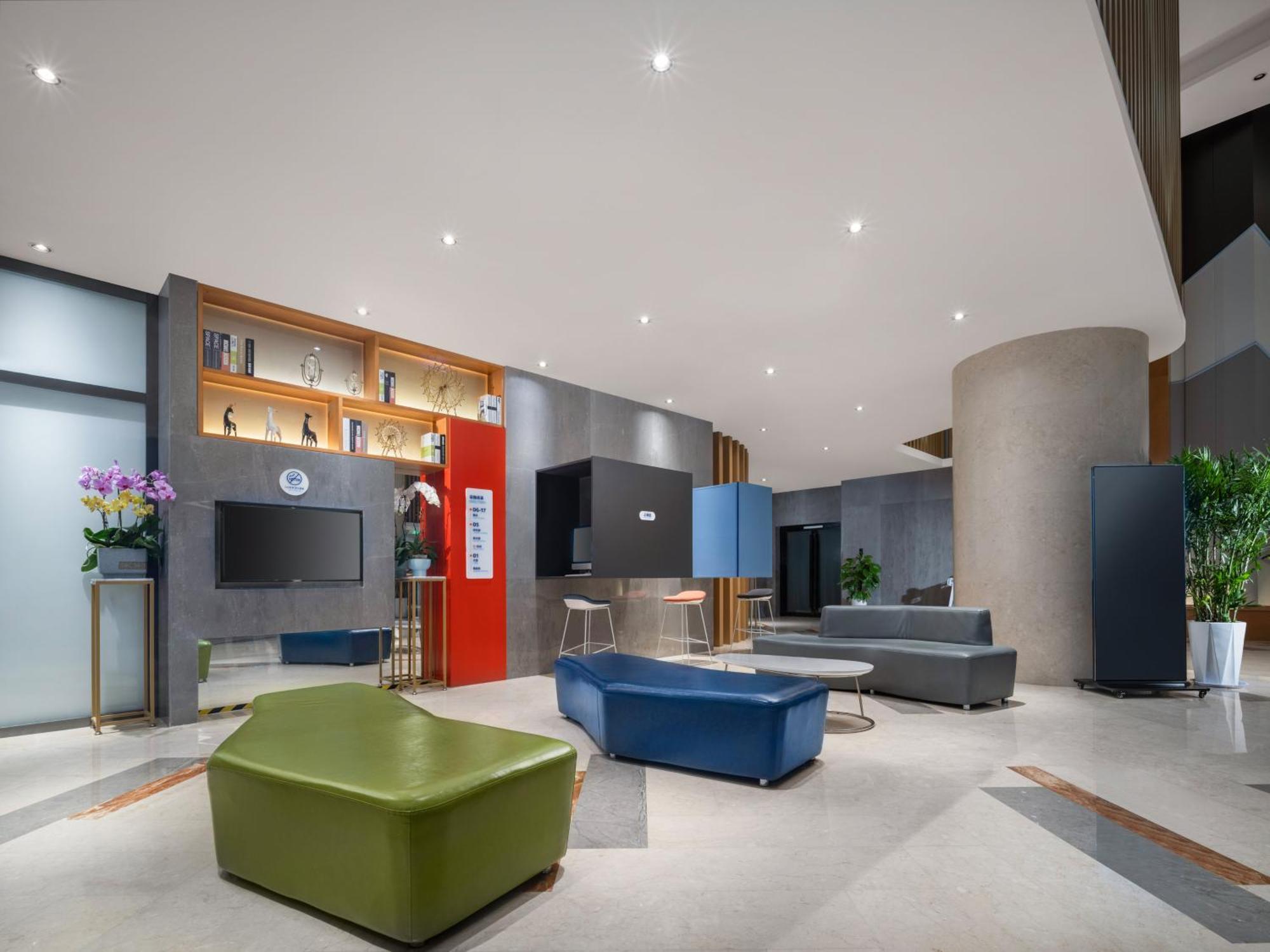 Holiday Inn Express Zhengzhou Zhengdong By Ihg Exterior foto