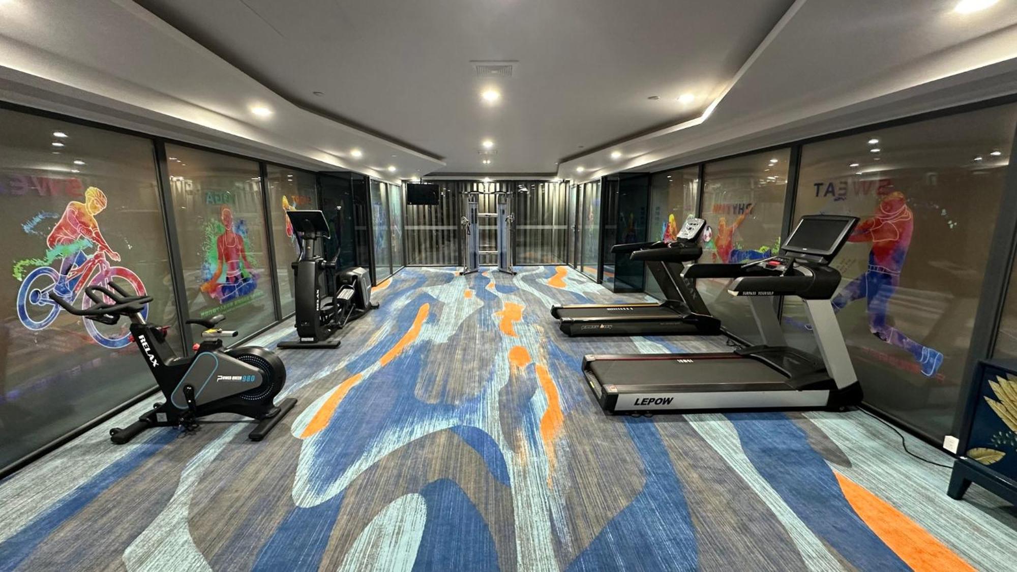 Holiday Inn Express Zhengzhou Zhengdong By Ihg Exterior foto