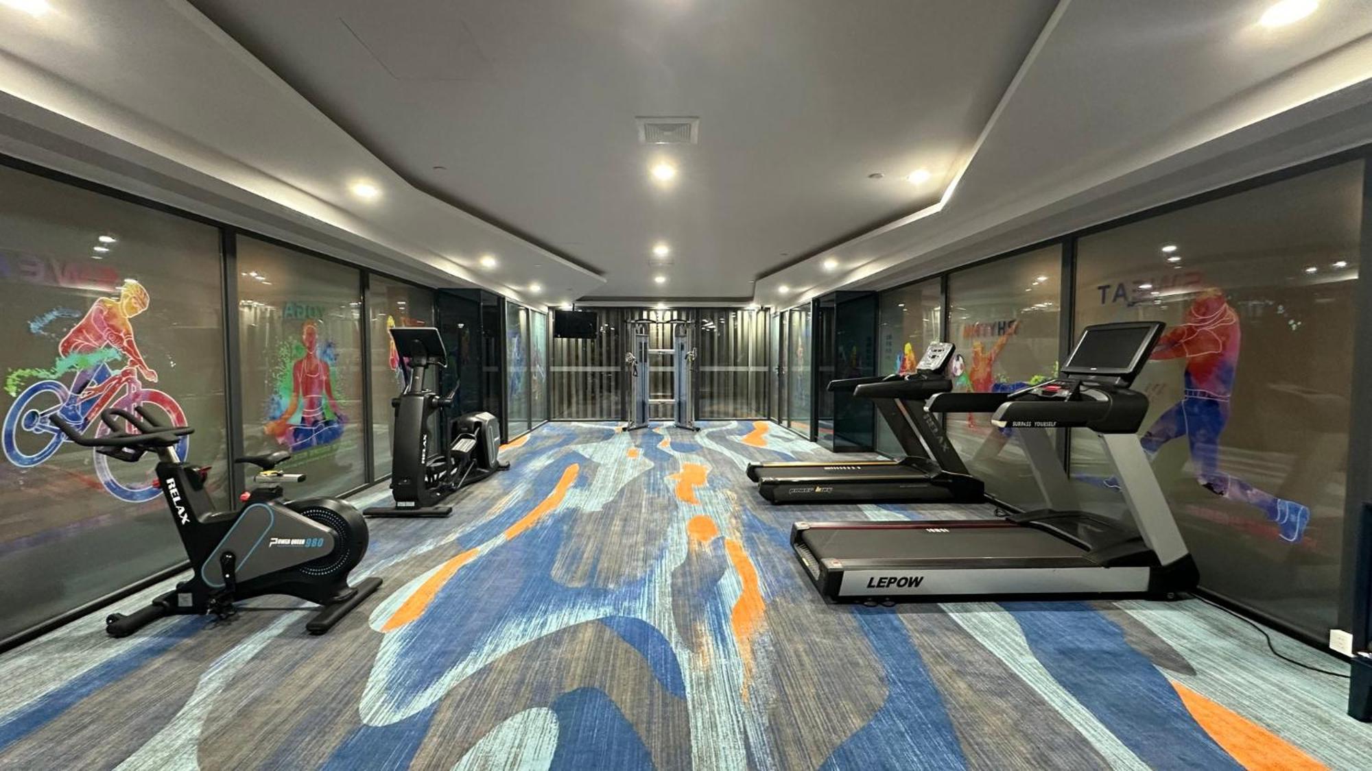Holiday Inn Express Zhengzhou Zhengdong By Ihg Exterior foto